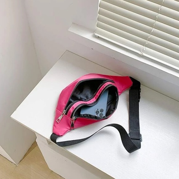 💙 Women’s Pink Double Zip Front Pockets Adjustable Strap Fanny Pack - Picture 3 of 6